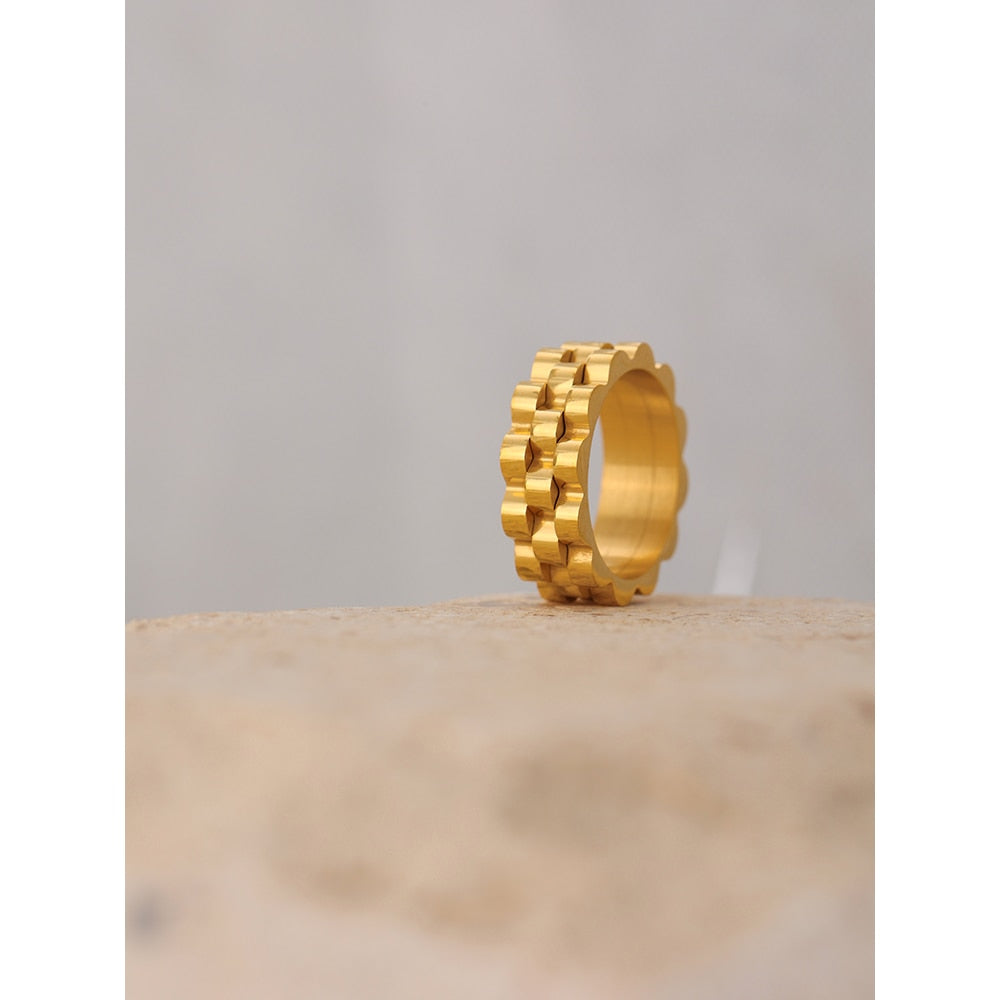 Gold Chain Belt Ring by JeweluxGems