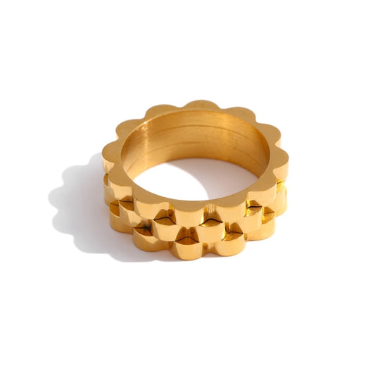 Gold Chain Belt Ring by JeweluxGems